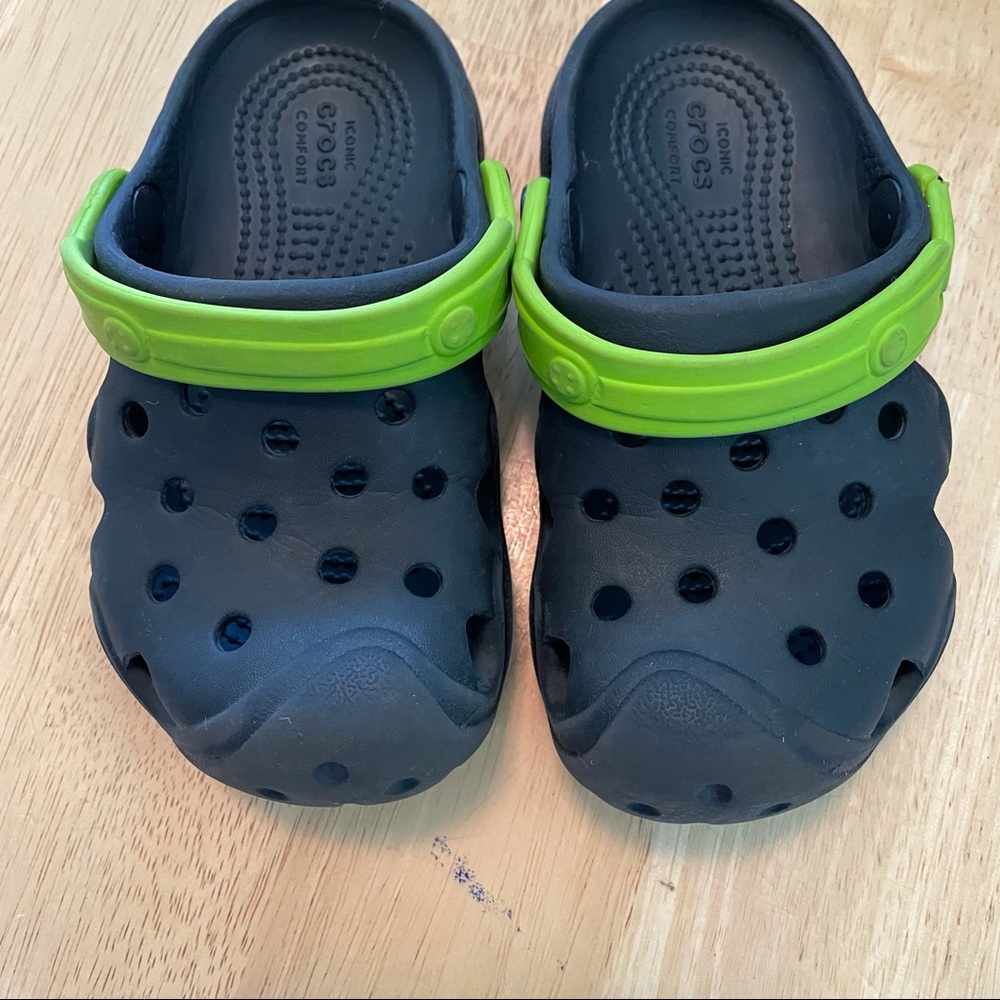 Kids size 9 crocs shoes slip ons